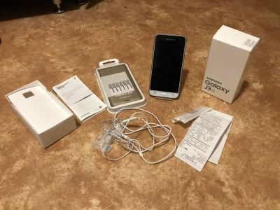 Лот: 10779245. Фото: 1. Samsung J320 Galaxy J3 2016 Edition... Смартфоны