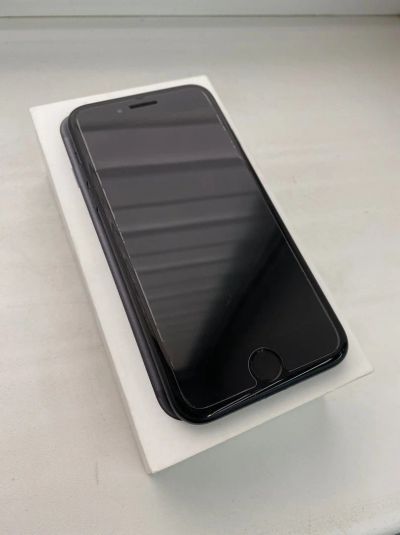 Лот: 14765206. Фото: 1. Смартфон IPhone 7 Black 128GB... Смартфоны