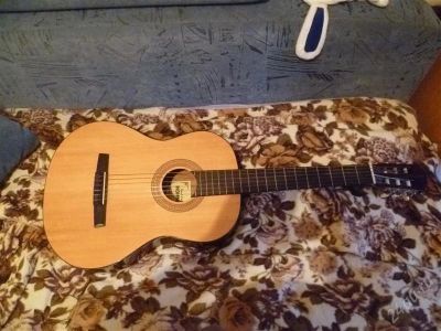 Лот: 2421115. Фото: 1. Аккустическая гитара. Гитары