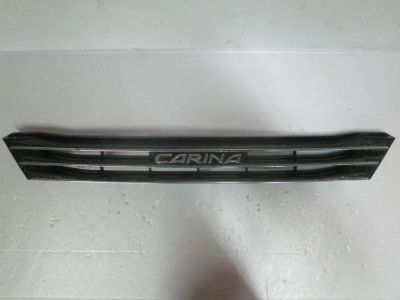 Лот: 14846881. Фото: 1. Решетка радиатора Toyota Carina... Другое (автозапчасти)
