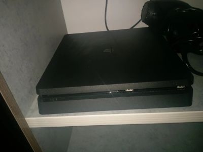 Лот: 2790842. Фото: 1. Sony PlayStation 4 slim. Игровые приставки, консоли