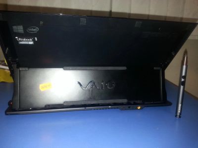 Лот: 4022581. Фото: 1. VAIO Duo 11 с сенсорным экраном... Планшеты