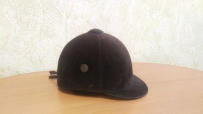 Лот: 10190145. Фото: 1. Шлем для конного спорта. Другое (обмундирование и экипировка)
