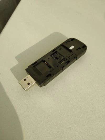 Лот: 14949078. Фото: 1. 4g модем huawei E3372(любая сим... Беспроводные модемы
