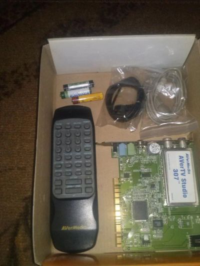Лот: 6359945. Фото: 1. TV-тюнер AverMedia. ТВ-тюнеры и карты захвата