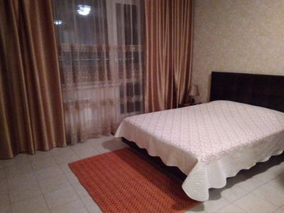 Лот: 18130045. Фото: 1. Сдам посуточно 1-комн.кв. 35 м2... Квартиры, гостиницы