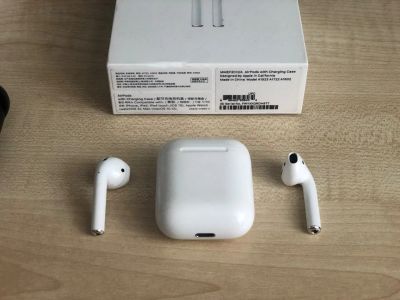 Лот: 15677453. Фото: 1. Apple AirPods. Оригинал. Красноярск