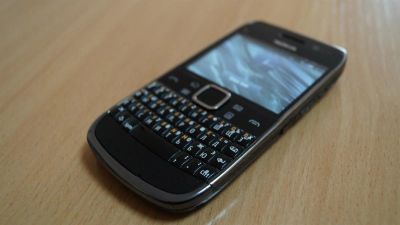 Лот: 3548415. Фото: 1. Nokia E6-00. Смартфоны