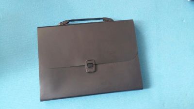 Лот: 9907109. Фото: 1. Кейс для бумаг, портфель. Папки, портфели