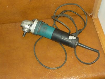 Лот: 8703519. Фото: 1. Болгарки Makita ( Торги с 1р пару... Электроинструмент