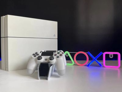 Лот: 25770004. Фото: 1. PS 4 1 tb + 2 геймпада + 400 игр. Игровые приставки, консоли