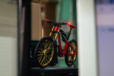 Лот: 17665901. Фото: 1. Модель велосипеда DownHill. Другое (моделизм)
