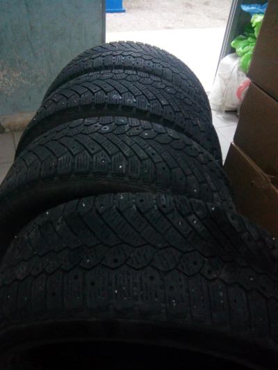Лот: 10475223. Фото: 1. 235/50 r18 Continental, без грыж... Шины