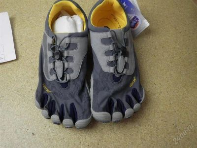 Лот: 1756274. Фото: 1. Vibram Fivefingers Five Fingers... Кеды, кроссовки, слипоны