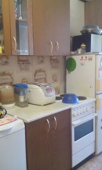 Лот: 10026859. Фото: 1. Сдам гостинку 18 м2 с кондиционером... Квартиры, студии
