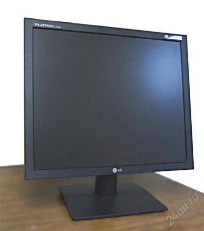 Лот: 889139. Фото: 1. ЖК монитор 19" LG L1919S. ЖК-мониторы