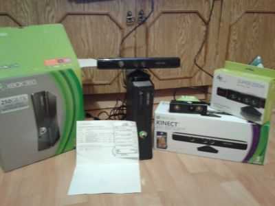 Лот: 3339148. Фото: 1. Xbox 360 Slim 250gb + kinect. Игровые приставки, консоли