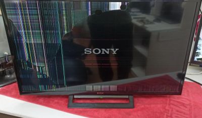 Лот: 17655638. Фото: 1. Sony KDL-32R413B разбита матрица... Телевизоры