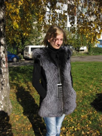 Лот: 3255503. Фото: 1. Продам жилет из чернобурки на... Верхняя одежда