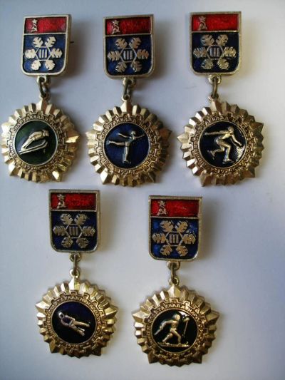 Лот: 10648277. Фото: 1. Значок Третья 3 Зимняя Спартакиада... Юбилейные