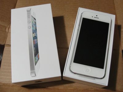 Лот: 5269443. Фото: 1. Продам iPhone 5. Белый. 16гб... Смартфоны