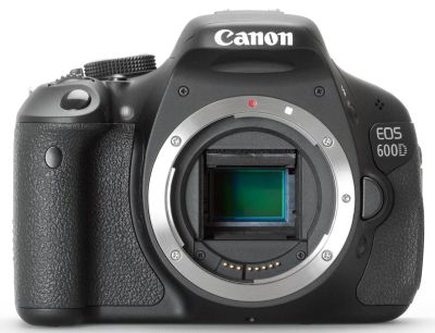 Лот: 6149140. Фото: 1. Canon 600D в отличном состоянии... Цифровые зеркальные