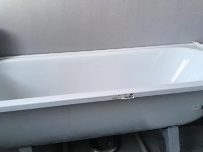 Лот: 11028799. Фото: 1. Ванна стальная Antika с опорной... Ванны и комплектующие