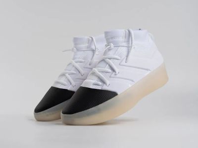 Лот: 25261963. Фото: 1. Кроссовки Fear of God x Adidas... Кеды, кроссовки, слипоны