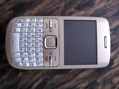 Лот: 3123894. Фото: 1. Сотовый телефон Nokia C3-00. Кнопочные мобильные телефоны