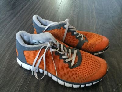 Лот: 5660135. Фото: 1. кроссовки nike размер 38. Кеды, кроссовки, слипоны