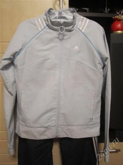Лот: 781377. Фото: 1. Спортивный костюм Adidas на девочку... Другое (дети растут)