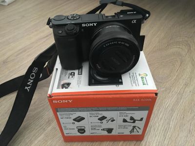 Лот: 7594177. Фото: 1. Sony A6000 продам. Цифровые беззеркальные со сменной оптикой