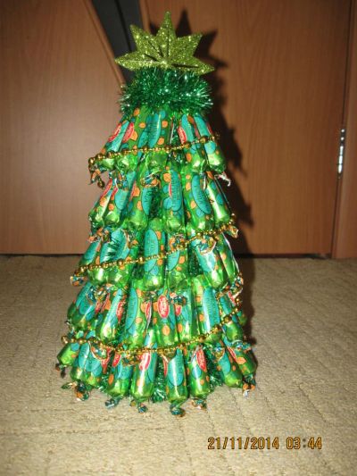 Лот: 4776765. Фото: 1. Новогодняя елка - букет из конфет. Ёлки новогодние