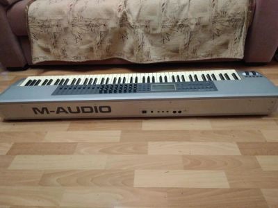 Лот: 10847389. Фото: 1. MIDI-клавиатура M-Audio Keystation... MIDI-оборудование