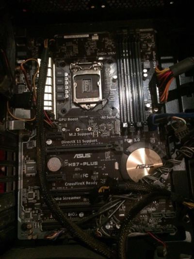Лот: 11926112. Фото: 1. игровая материнская плата Asus... Материнские платы