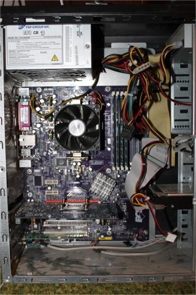 Лот: 5420330. Фото: 1. Системный блок 2X2000Ghz/1Gb/HDD... Компьютеры в сборе