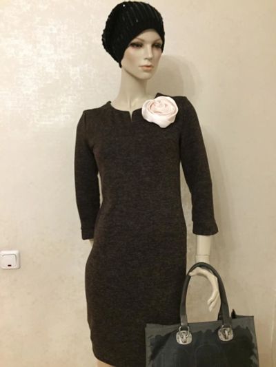 Лот: 8860583. Фото: 1. новое платье футляр. необычайно... Платья