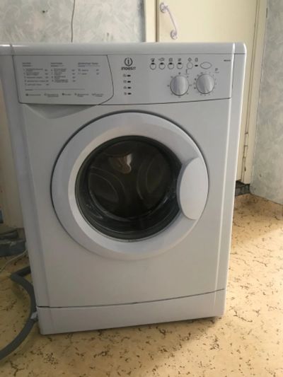 Лот: 15945408. Фото: 1. Стиральная Машинка Indesit автомат. Стиральные машины
