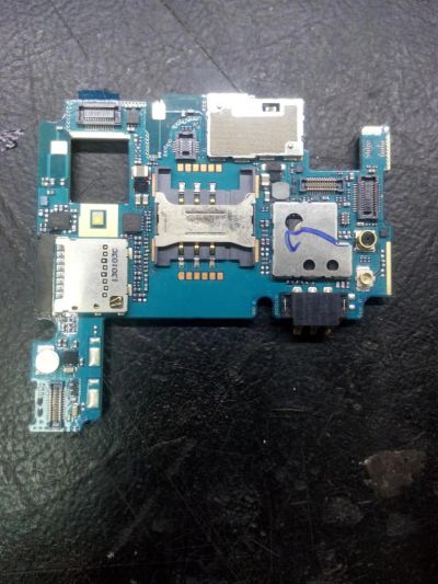 Лот: 10387521. Фото: 1. Основная плата LG Optimus L5 E612. Микросхемы и платы
