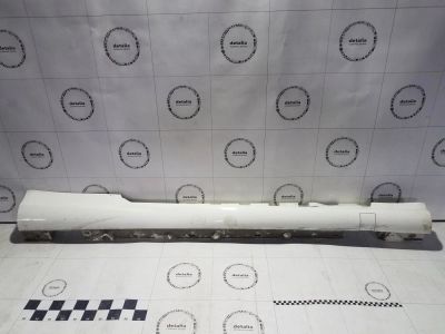 Лот: 11286596. Фото: 1. Накладка на правый порог Mercedes... Кузов