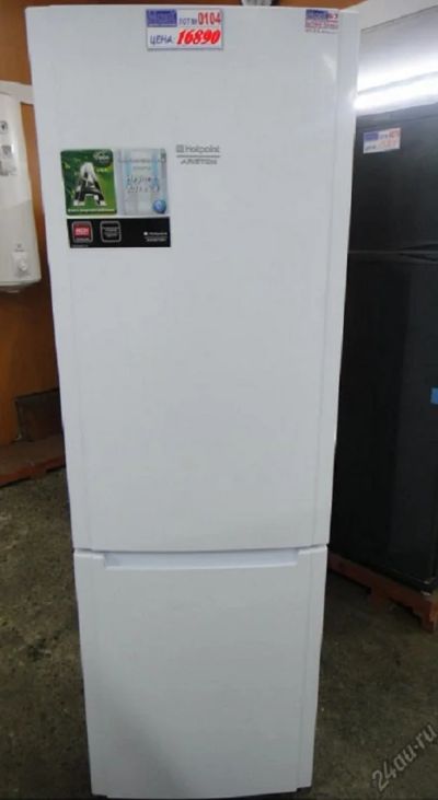 Лот: 6872163. Фото: 1. Холодильник Ariston HBM 1181.3... Холодильники, морозильные камеры