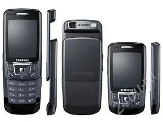 Лот: 136384. Фото: 1. samsung d900+зарядка. Кнопочные мобильные телефоны