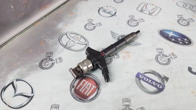 Лот: 23587454. Фото: 1. Форсунка Nissan Navara YD25DDTi... Двигатель и элементы двигателя