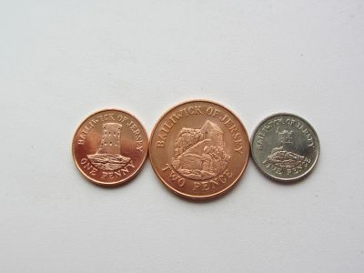 Лот: 8407823. Фото: 1. Джерси набор из 3 монет 2008 без... Наборы монет