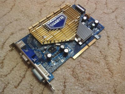 Лот: 3516647. Фото: 1. Видеокарта Gigabyte GeForce 7600GS... Видеокарты