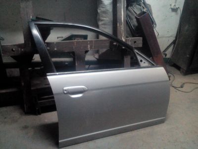 Лот: 6270652. Фото: 1. Honda Civic ES1 2005 Дверь передняя... Кузов