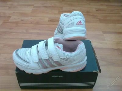 Лот: 986575. Фото: 1. кроссовки Adidas оригинальные. Кеды, кроссовки, слипоны