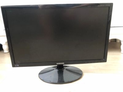 Лот: 25438250. Фото: 1. Монитор Samsung 22” S22B300B. ЖК-мониторы
