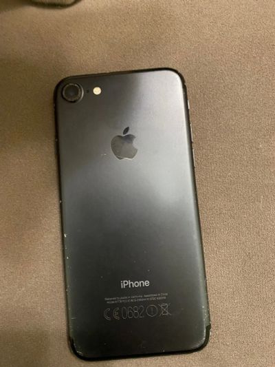Лот: 15095722. Фото: 1. Iphone 7. Смартфоны