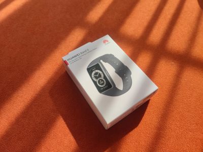 Лот: 19442829. Фото: 1. Huawei Band 6 как новые, РСТ... Смарт-часы, фитнес-браслеты, аксессуары